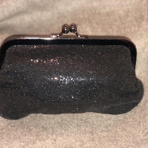 Purse - Picture 2 of 5